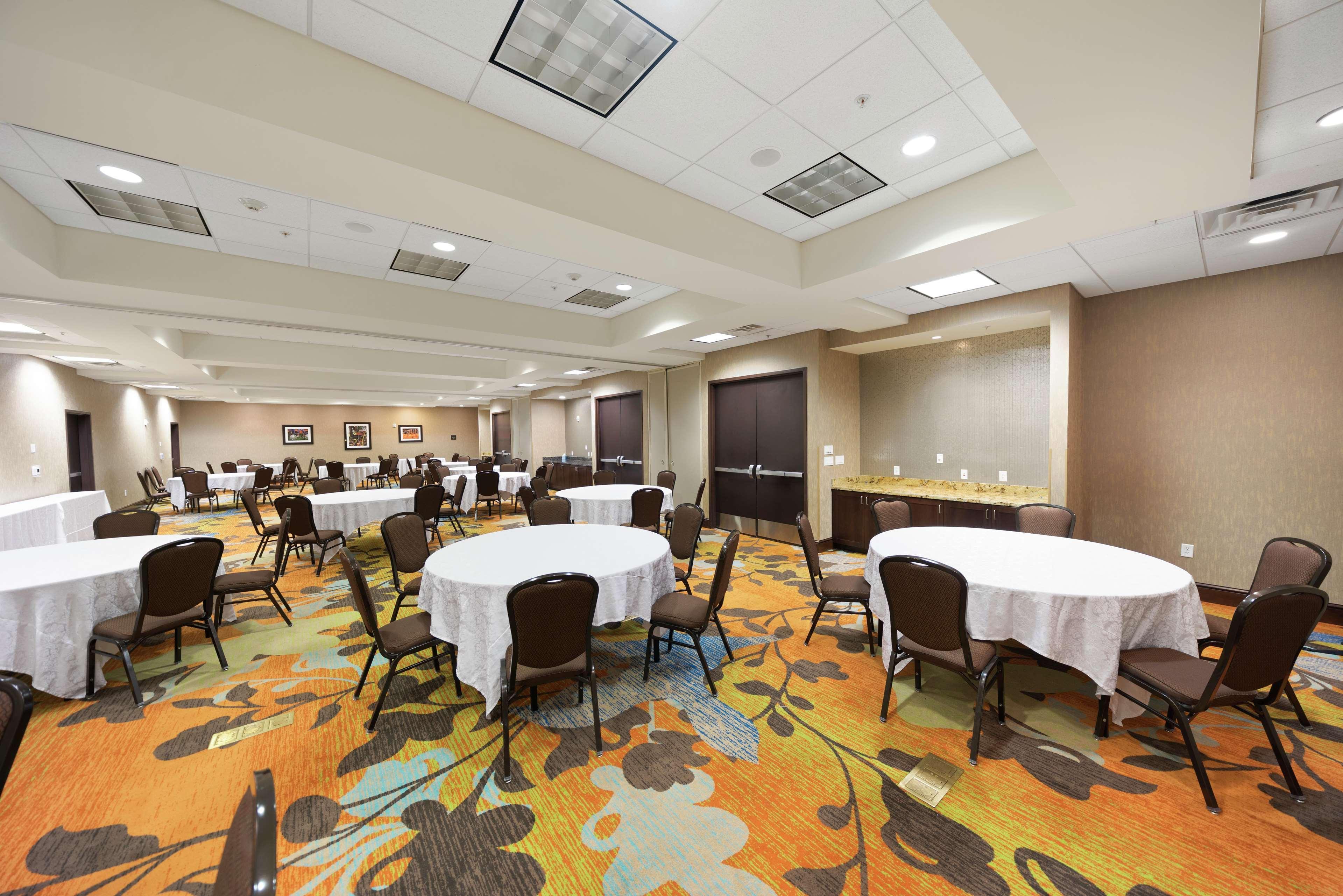 Hilton Garden Inn Lawton-Fort Sill Exteriör bild