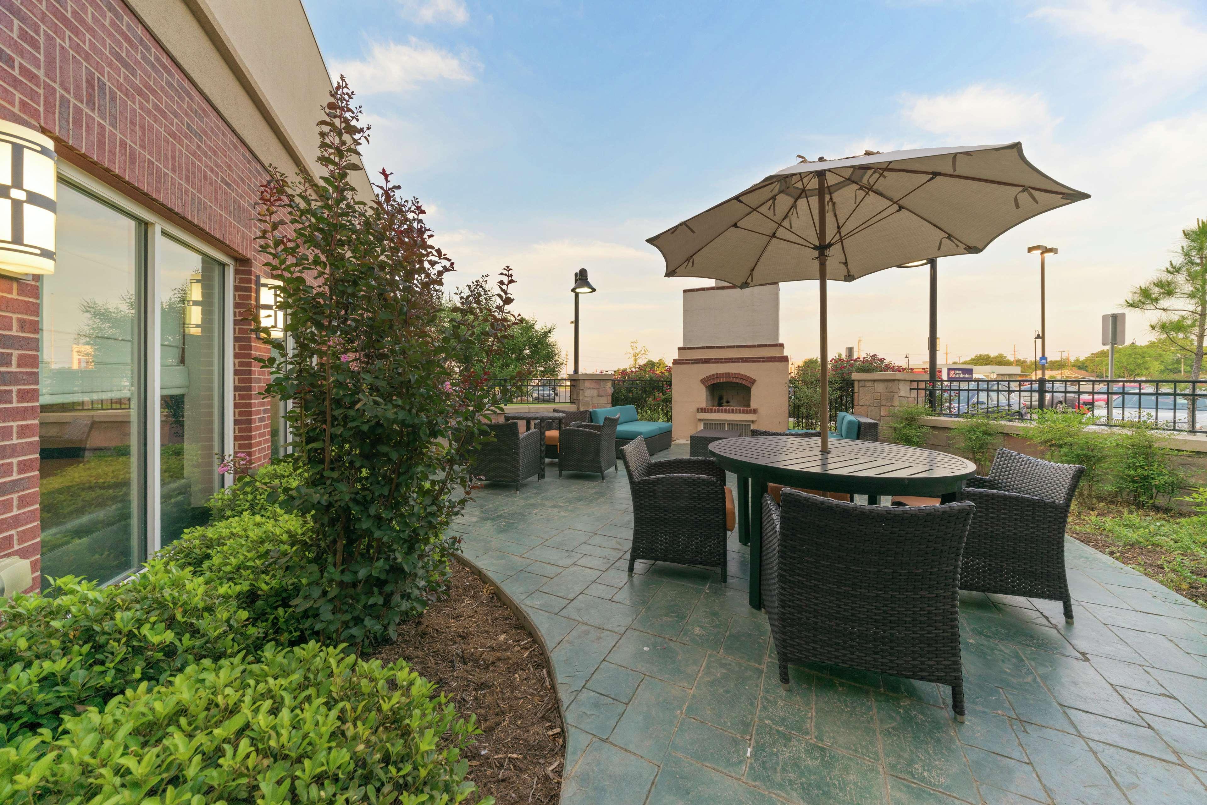 Hilton Garden Inn Lawton-Fort Sill Exteriör bild