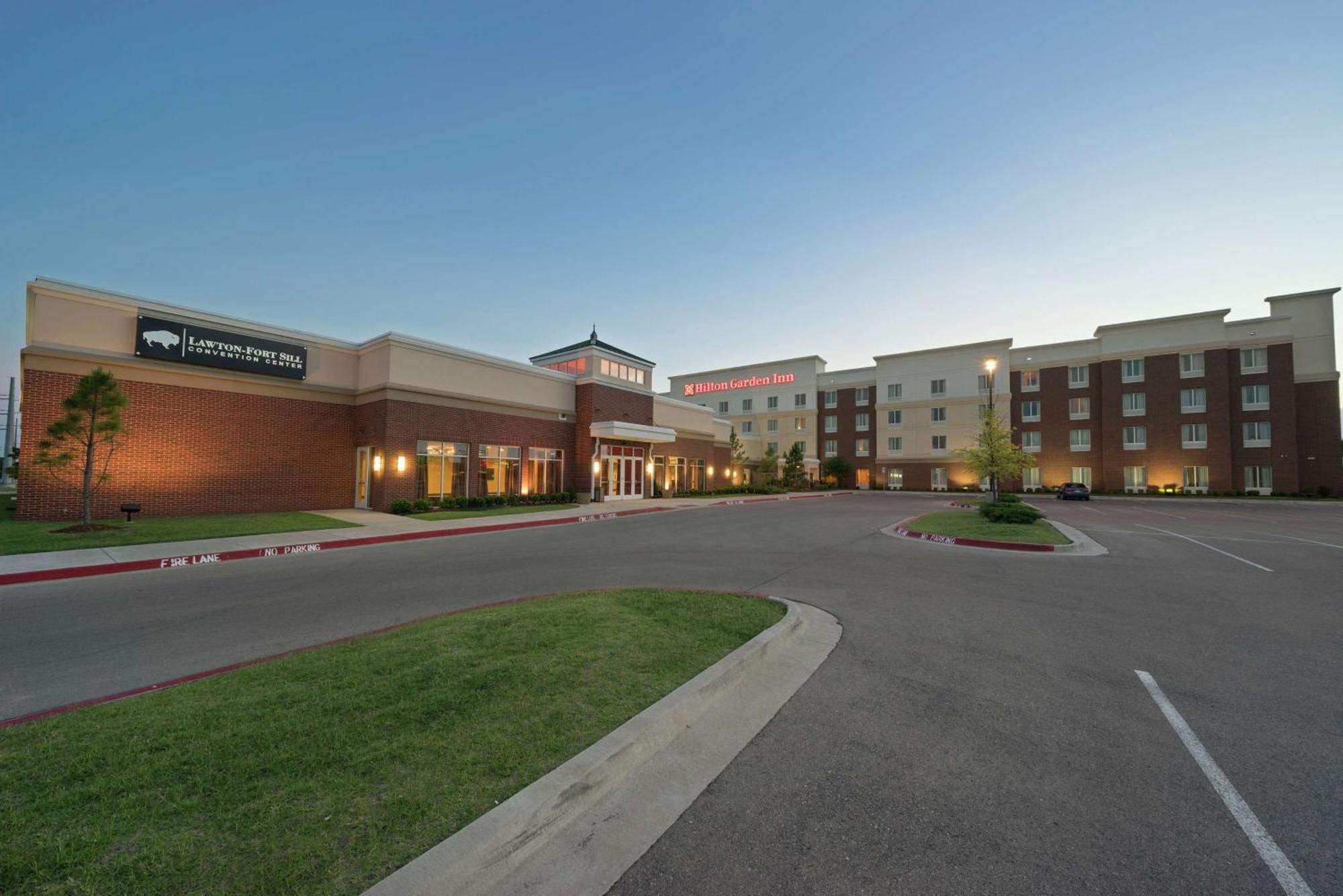 Hilton Garden Inn Lawton-Fort Sill Exteriör bild